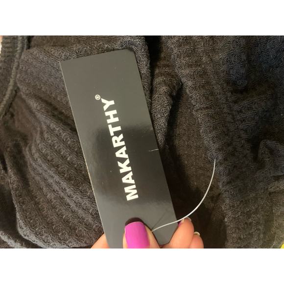 Makarthy black off shoulder top size XL - Picture 9 of 10